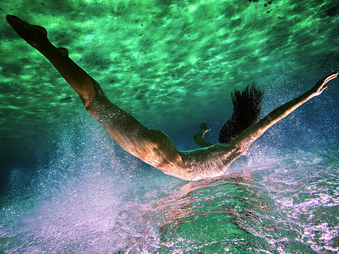 Hugh Arnold, Valiente, Archival c-type metallic print,  40 x 60 in