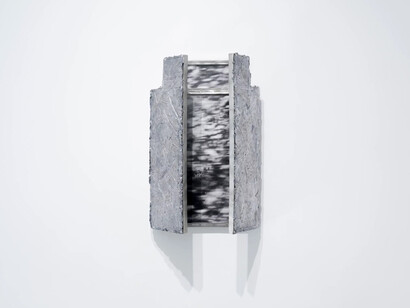 Timsam Harding, Ni de lejos cerca, vista de exhibición. Cortesía de la Galería T20