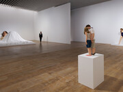Ron Mueck, exhibition view. Courtesy of Mori Art Museum