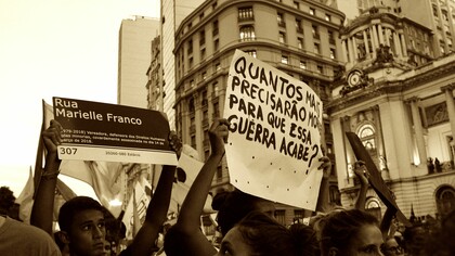 Lutar pela democracia, afirmar a dignidade