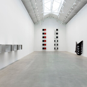 Monumental Minimal. Courtesy of Galerie Thaddaeus Ropac