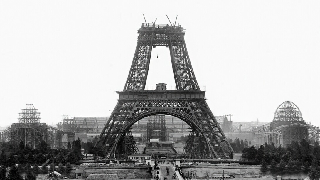 Paris 1888 construction Eiffel