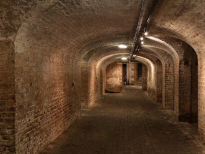 Interno Crypt Gallery