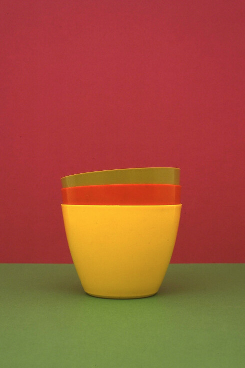 Richard Caldicott, Cups, 1992. © Richard Caldicott, courtesy of Atlas Gallery