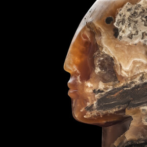 Emily Young, Cloud Fire Head, 2015, caramel onyx, 30 x 30 x 30 cm