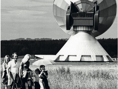 Gordon Shrigley, Pioneers, 2015, Glclée print, 137 × 135 cm