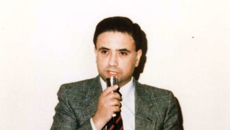 Piero Nava: ex agente di commercio che fu testimone oculare dell'omicidio del giudice Rosario Livatino. Testimoniando contro la mafia, Nava è diventato il primo testimone di giustizia