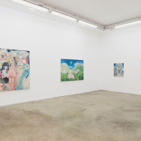 Aya Takano, Exhibition view. Courtesy of Galerie Perrotin