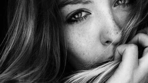 Experimenting and signifying can be either identical or infinitely different