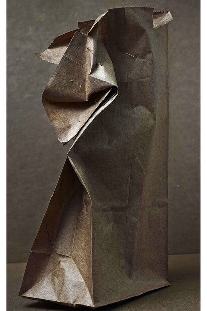 Abelardo Morell, Brown Bag with Staples, 2014 ©Abelardo Morell/Courtesy of Edwynn Houk Gallery, New York