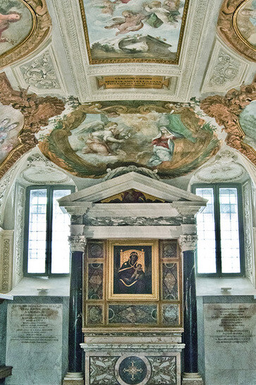 La controfacciata dell’oratorio (foto Studio Azimuth147)