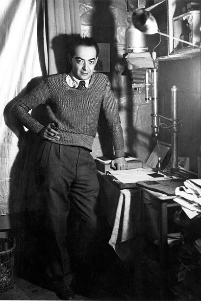 Brassaï nel suo studio, ca 1932