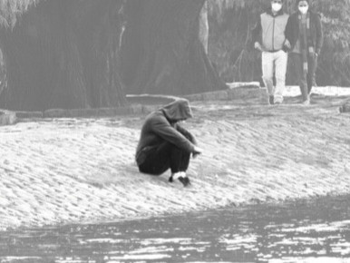 Dans la solitude de ce paysage, se reflète la question centrale de notre époque : quel ordre mondial laisse encore certains à l’écart ?