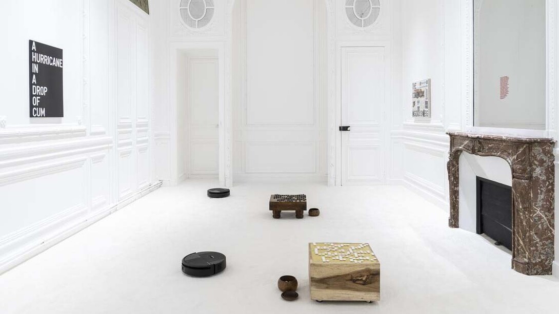 Rirkrit Tiravanija, In aliens we trust, exhibition view. Courtesy of Galerie Chantal Crousel