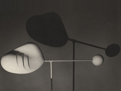 Isamu Noguchi, Musical Weathervane, 1933, Plastic, electrical components. Photographer unknown