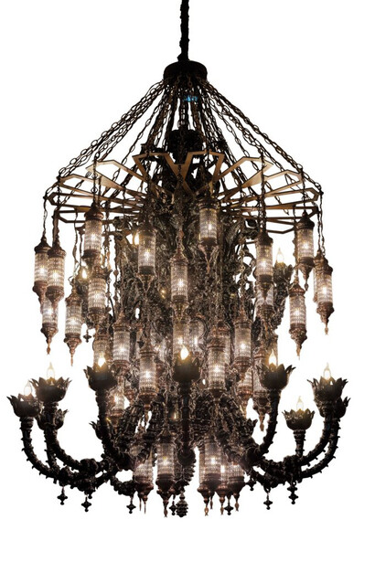 Fred Wilson, The way the moon’s in love with the dark, chandelier, 2017. Courtesy of NOMA