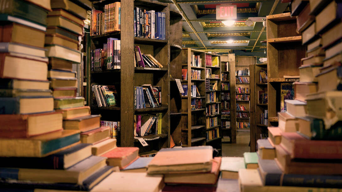 Aún está por hacer una relación pormenorizada de esos años en que librerías de cualquier calibre supieron transmitir la inquietud por la lectura y la pasión por el conocimiento