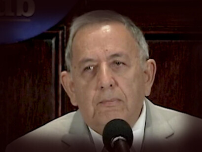 US Air Force ICBM launch officer Robert Salas told of his encounter with an orange flying disc that turned off 10 warheads at Malmstrom Air Force Base, Montana in 1967