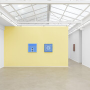 Léon Wuidar et Brooklin A. Soumahoro, Des géométries variables, vue de l'exposition. Avec l’aimable autorisation de la Galerie Rodolphe Janssen