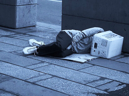 Los pensadores liberales centran su teoría en la noción de libertad, pero Rawls demostró asimismo una gran sensibilidad hacia otros ejes más propios de tradiciones socialdemócratas