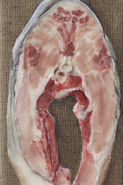 Helene Appel, Carp Slice, 2017, Encaustic and oil on linen 7 x 3 3/4 in. (17.9 x 9.7 cm). © Helene Appel 2017. Courtesy The Approach, London. Photo: FXP photography.

