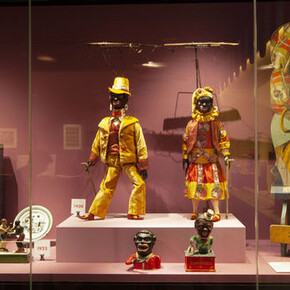 Vue de l'exposition "Le Magasin des petits explorateurs" © musée du quai Branly - Jacques Chirac, photo Gautier Deblonde