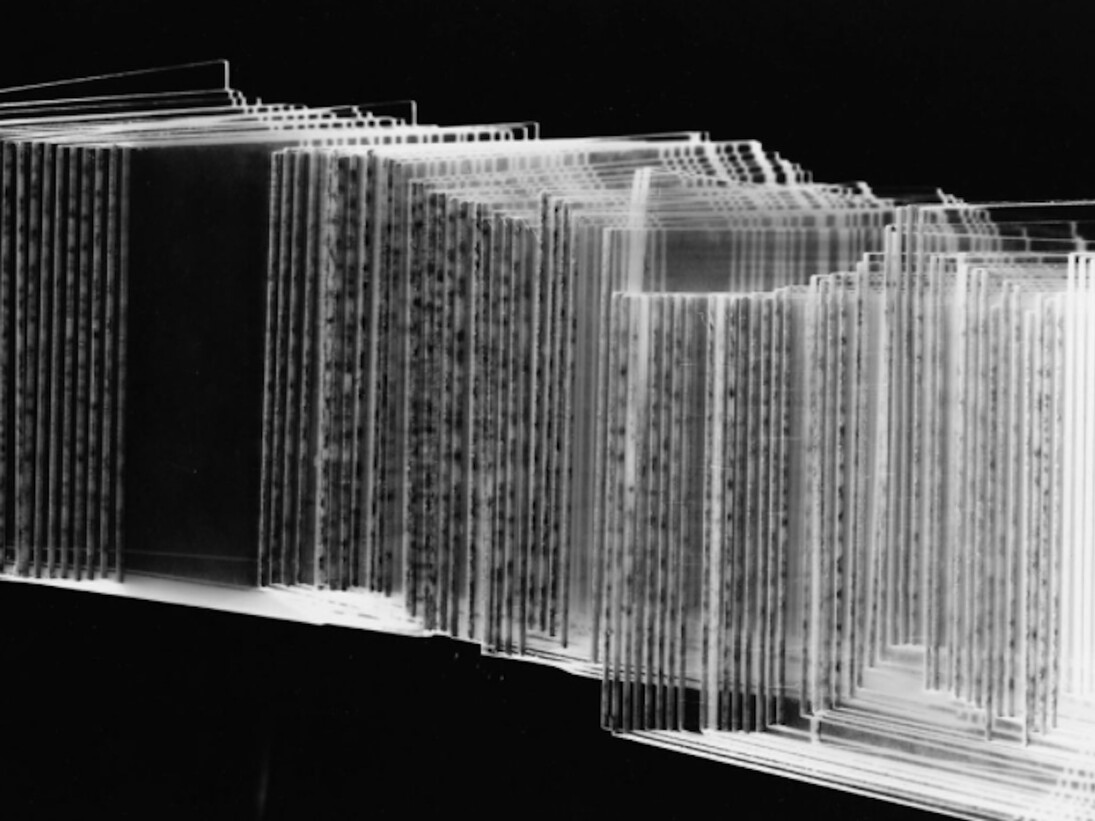 Jan Tichy, LM Photogram no. 8, 2016, Gelantine-Silberprint (Photogramm), Gelatin silver print (photogram), 18 x 24 cm. Courtesy of Galerie Kornfeld