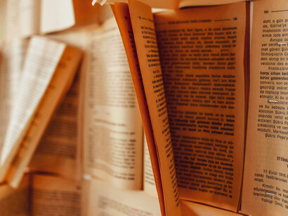 Lo prestado no inmoviliza: interpela, pide cuidado y exige ser reinterpretado para seguir vivo