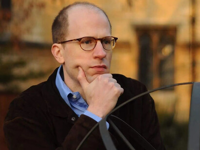 Nick Bostrom, advierte sobre los riesgos que pueden traer las posiciones transhumanistas y los nombra como riesgos existenciales