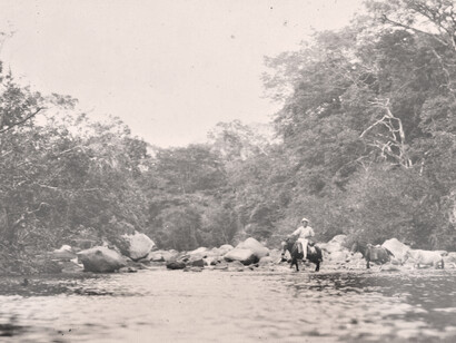 Cruzando el río Sapoá