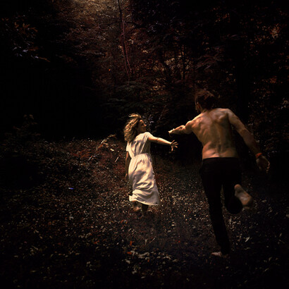 Love is a dance. Courtesy of galleria Triphè 