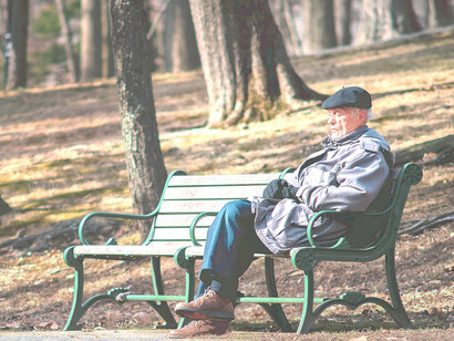 Antes de trabajar mientras otros duermen, tal vez sea mejor una pausa y descansar