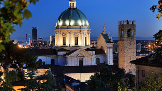 Brescia. Duomo nuovo visto dal Castello