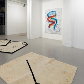 The seed can be initialized randomly II, Exhibition view. Courtesy of Temnikova & Kasela 