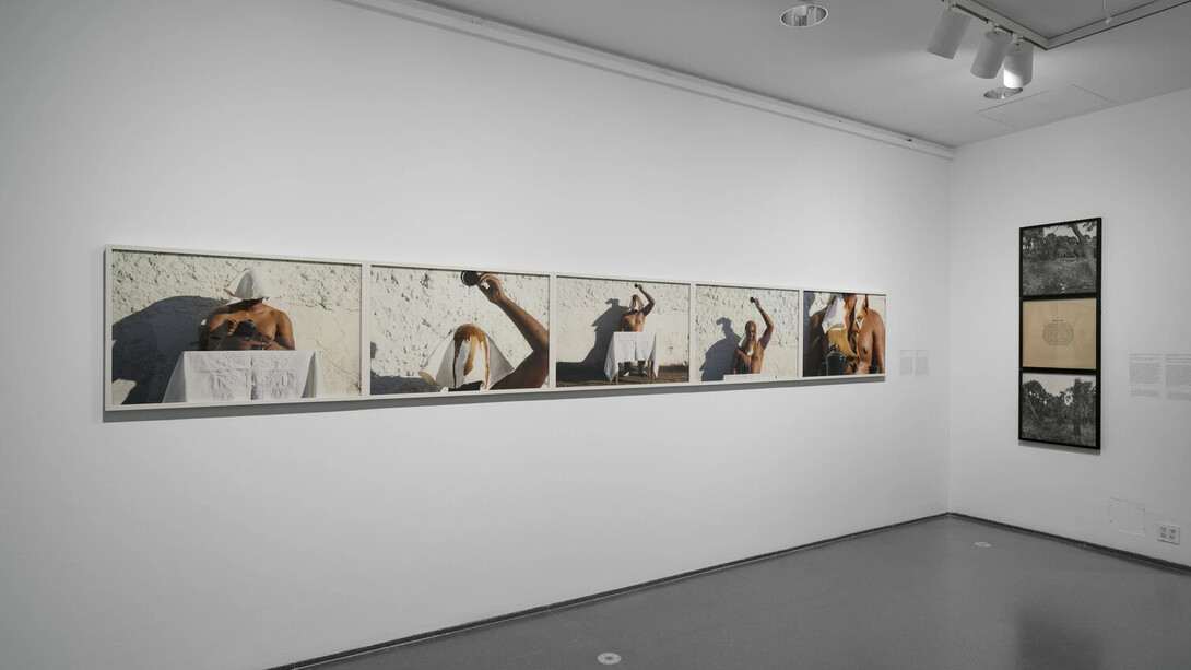 Varios artistas, Trade windings. De-lineating the American tropics, vista de exhibición. Cortesía de MCA Chicago 