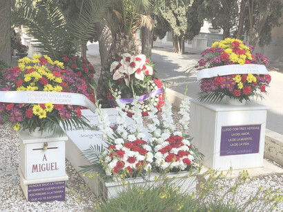 Tumba de Miguel Hernández en el Cementerio Municipal Nuestra Señora del Remedio, Alicante
