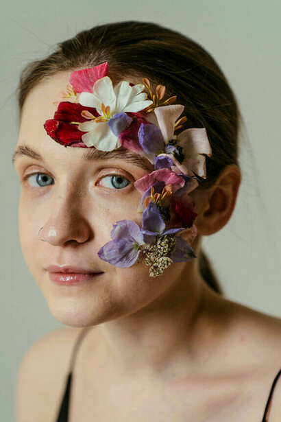 La búsqueda de sentido y autenticidad impulsa a vivir la vida con propósito y conexión con los demás