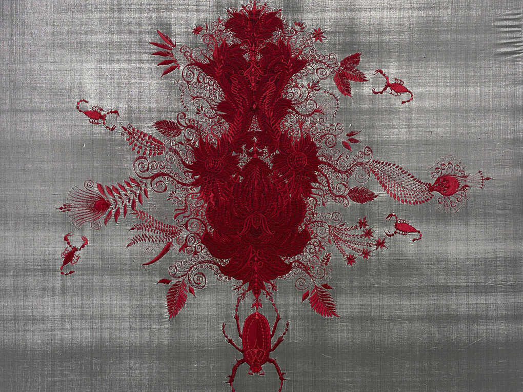 Angelo FIlomeno, Amulet (Silver Akrep), 2011, ricamo e cristalli su seta applicata su lino, cm 198x99. Courtesy of Galleria Giovanni Bonelli 