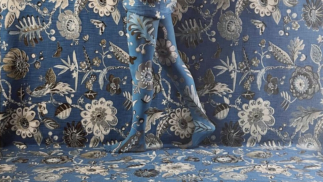 Cecilia Paredes, Walking my galaxy blue. Courtesy of Saltfineart 