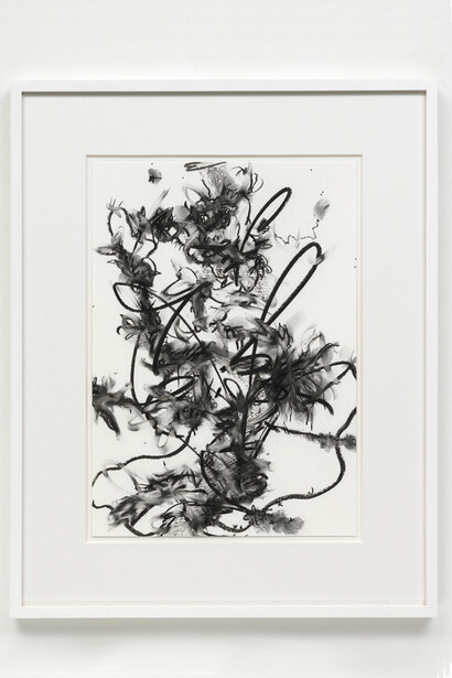Fiona Rae - Drawing (figure 2m) , 2014, Kohle auf Aquarellpapier / charcoal on watercolour paper 42 x 29,7 cm / 16,5 x 11,7 inches
