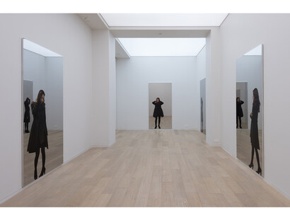 Michelangelo Pistoletto. Partitura In Nero, Installation view, Courtesy of Simon Lee Gallery and Kitmin Lee Photo