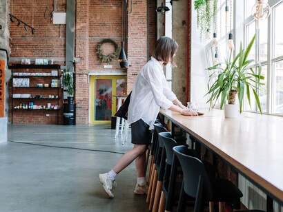 Como en "Devoción", una cafetería que hace honor a lo moderno