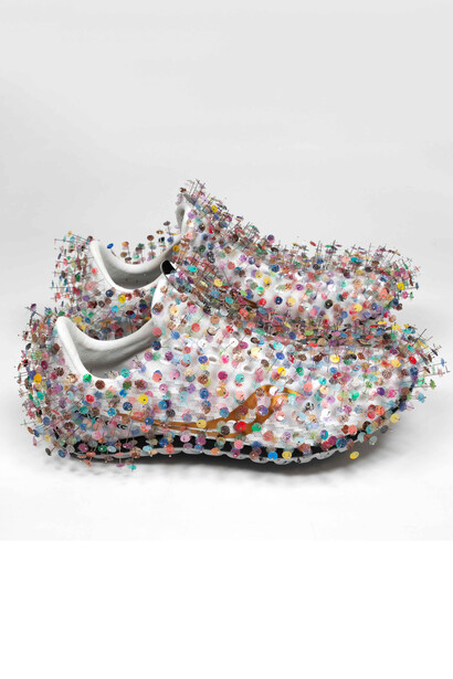 Valerie Huhn, What do I do with all this love. Courtesy of Ivy Brown Gallery