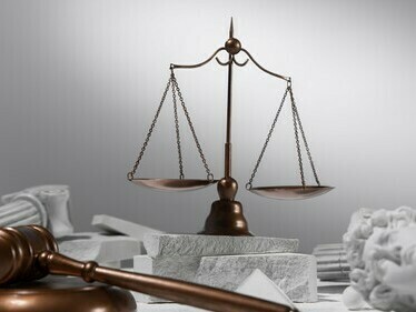Para combater essa "invisibilidade", o Judiciário brasileiro desenvolveu ferramentas de busca patrimonial que evoluíram significativamente nos últimos anos. Entretanto, a sofisticação do devedor parece sempre estar um passo à frente