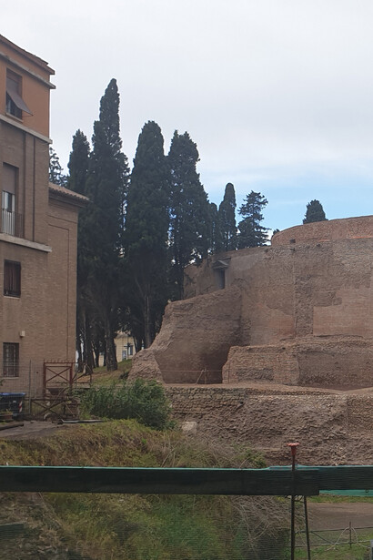 Mausoleum de Augusto, que mandó a construirlo después de la batalla de Accio que
lo convirtió en el primer emperador del Imperio Romano, Roma, Italia