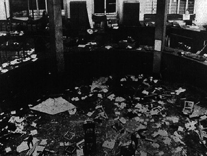 L'interno della Banca Nazionale dell'Agricoltura devastato dall'esplosione