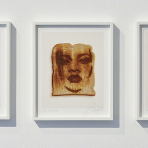 Stella Populis by Blondey. Courtesy of Ronchini Gallery