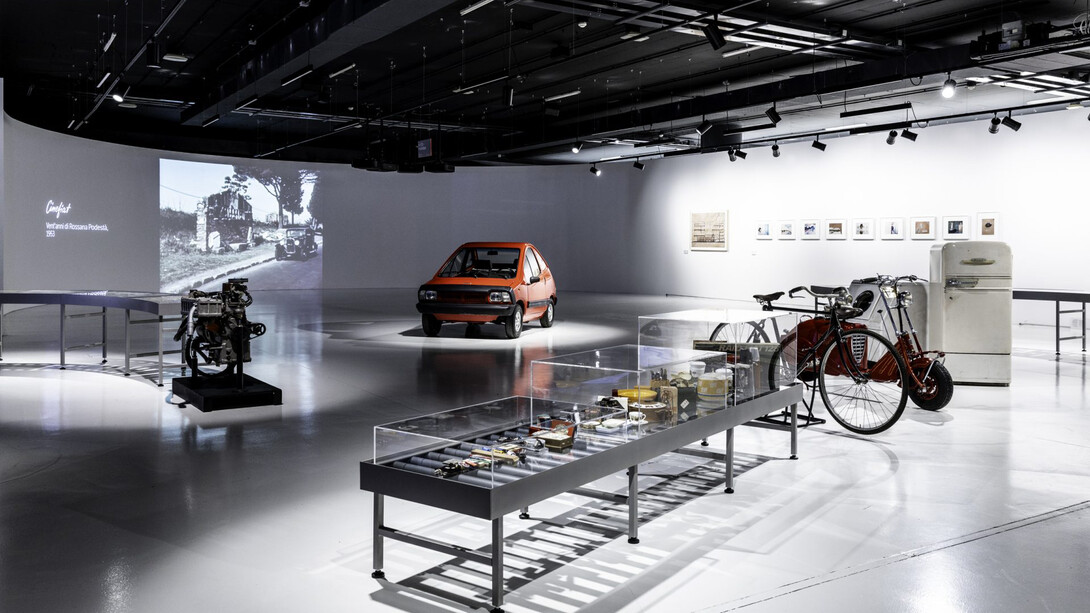 125 volte Fiat. La modernité à travers l’imagerie Fiat, vue de l'exposition. Avec l'aimable autorisation du Museo Nazionale dell’Automobile
