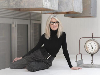 Diane Hall Keaton es una actriz, directora y productora de cine estadounidense. Ganadora de un Óscar a la mejor actriz, dos premios Globo de Oro y un Bafta