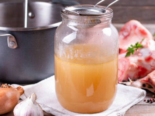 Packed with protein and nutrients, bone broth may enhance digestive function, support muscle and bone development, and contribute to effective weight management